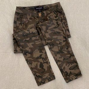 Ashley Mason Camouflage Skinny Cargo - Size 7/28